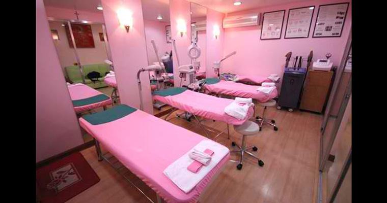 Patient's Room - RVB Cosmetic Surgery and Skin Care Center