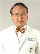 Dr. Dumronk Thanachanant