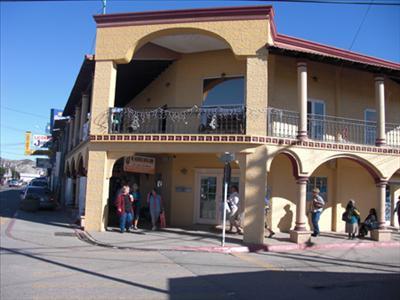 Dental Implant Center