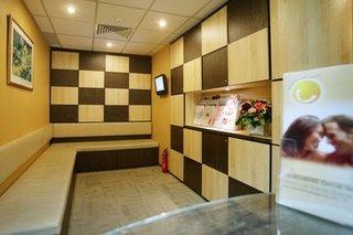 Patient's Waiting Area - Henry Lee Dental Surgery - Specialist Dental Group