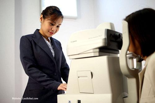Laboratory/Technology Area - TRSC International LASIK Center - TRSC International Eye and Vision Center