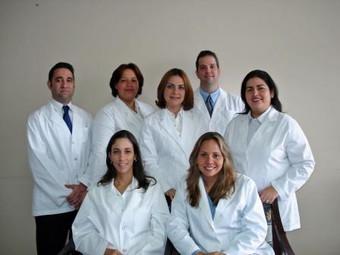 Doctors - Clinica Dental Corro Maduro