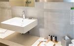 Suite 5 Stars Bathroom - Hellenic Practice