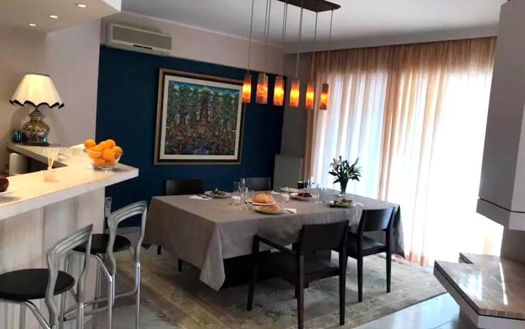 Home 5 Stars Living Room - Hellenic Practice