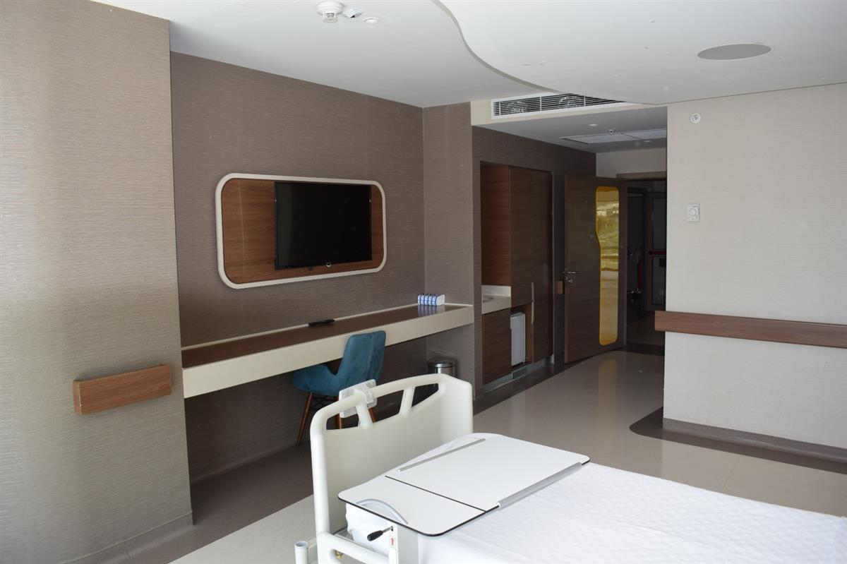 Hermes Clinic - Patient Room - Hermes Clinics