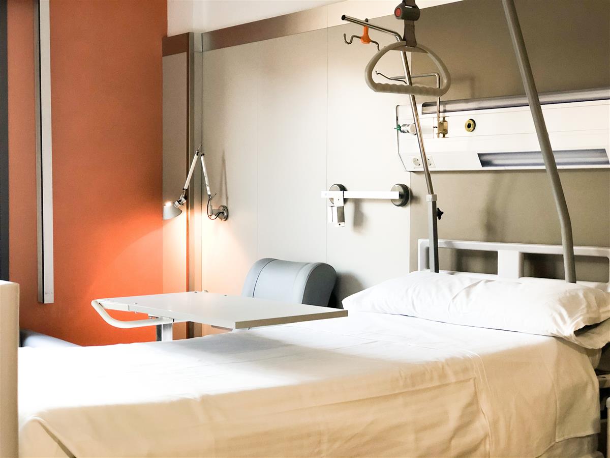 Patient room 2 - Sagrat Cor University Hospital