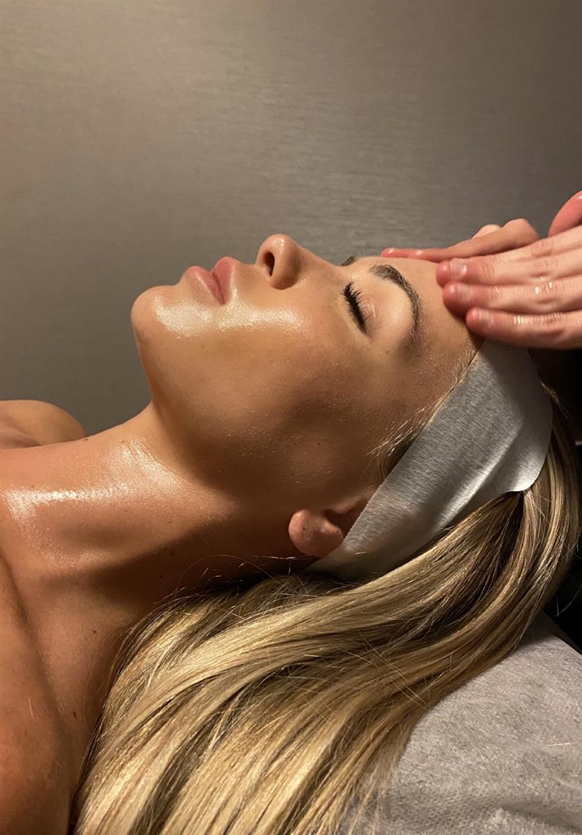 Dermatological Treatment - IM Clinic