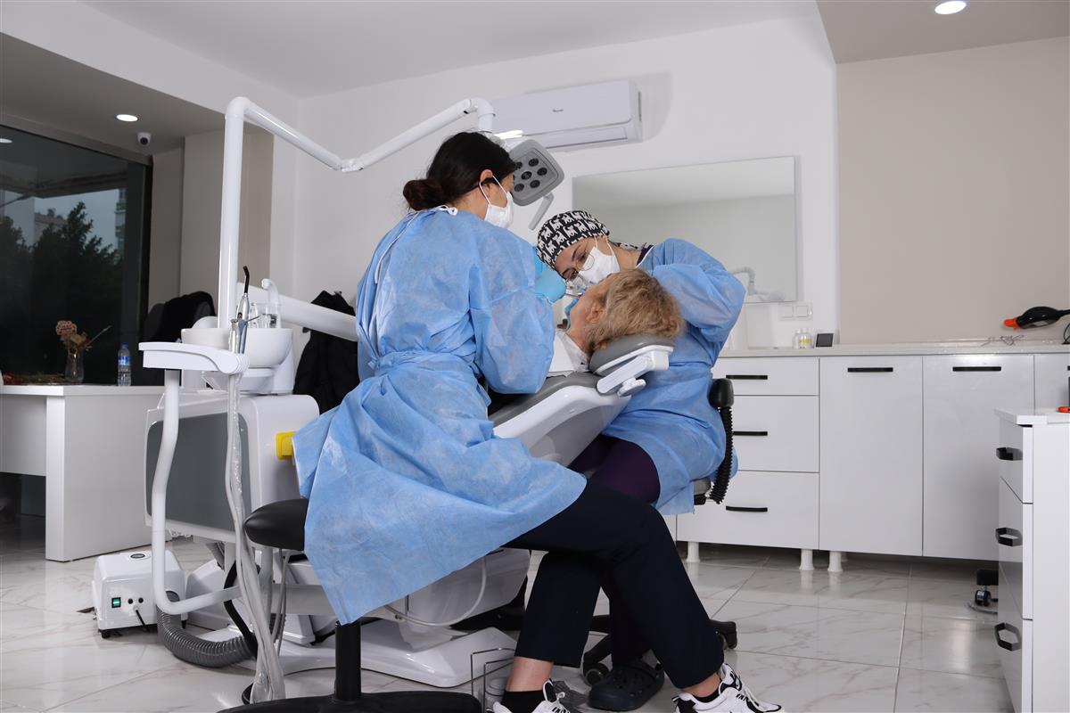 Dental Care Room - Cayra Clinic