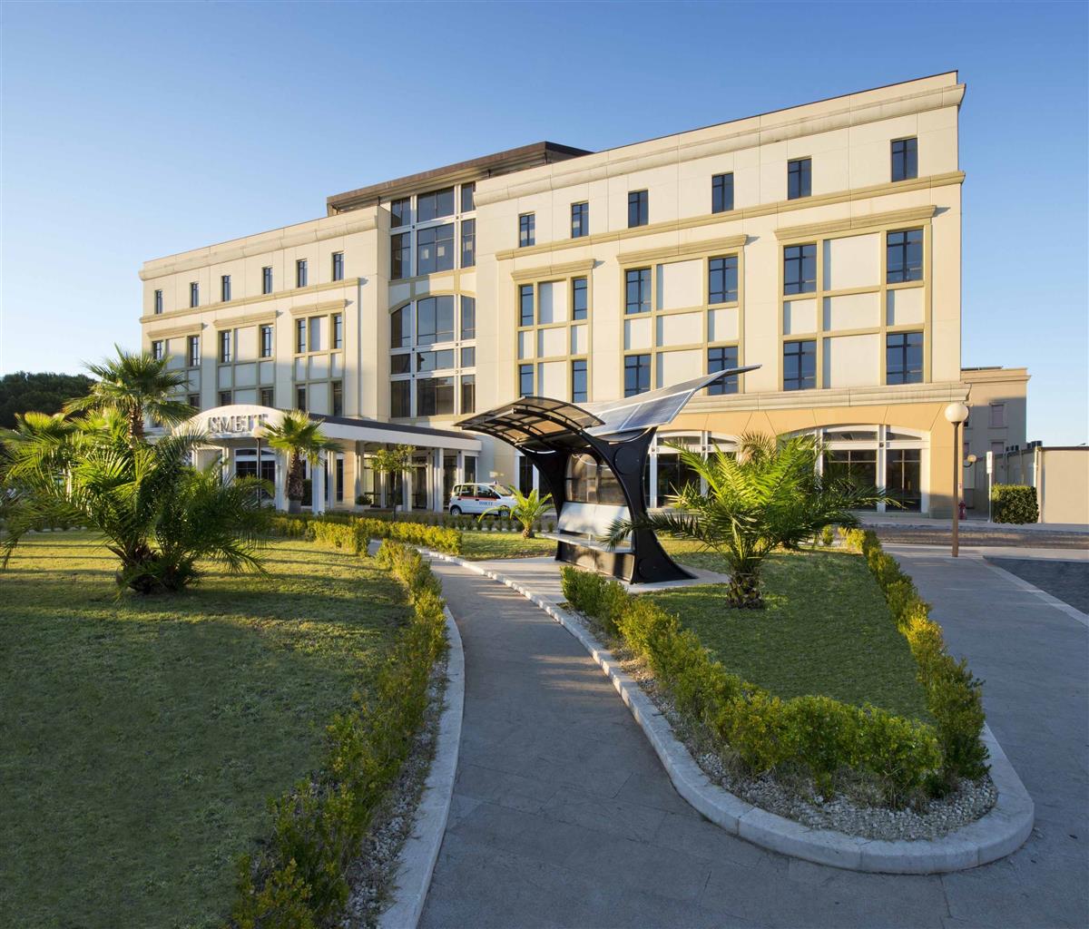 Facility Outside - ISMETT