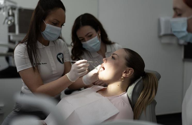 Dental Examination - Fulop Clinic