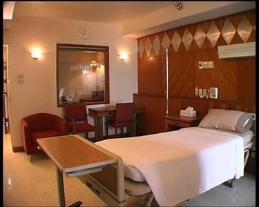 Patient's Room - Saint Louis Hospital
