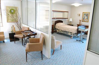 Patient's Room - Istanbul Memorial Hospital