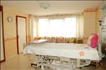 Patient's Room - Istanbul Memorial Hospital