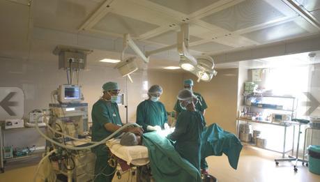 Well Equipped Operation Theaters - Fortis La Femme