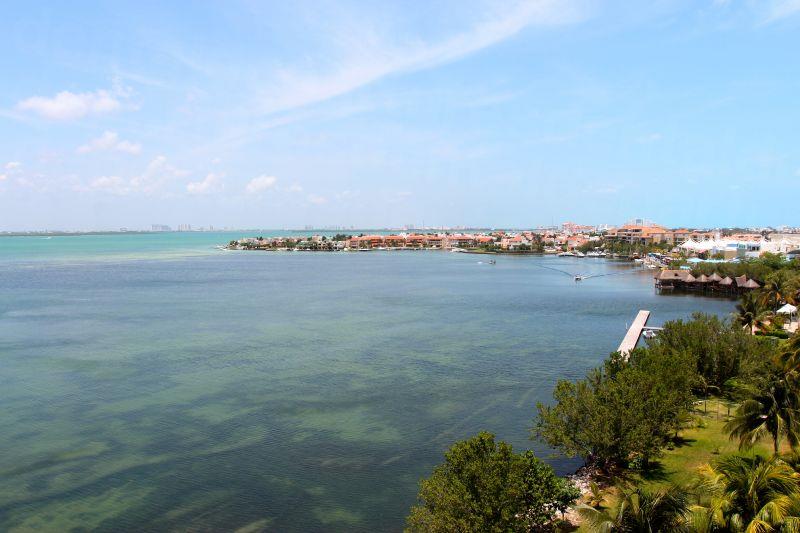 Sunset Dental Cancún