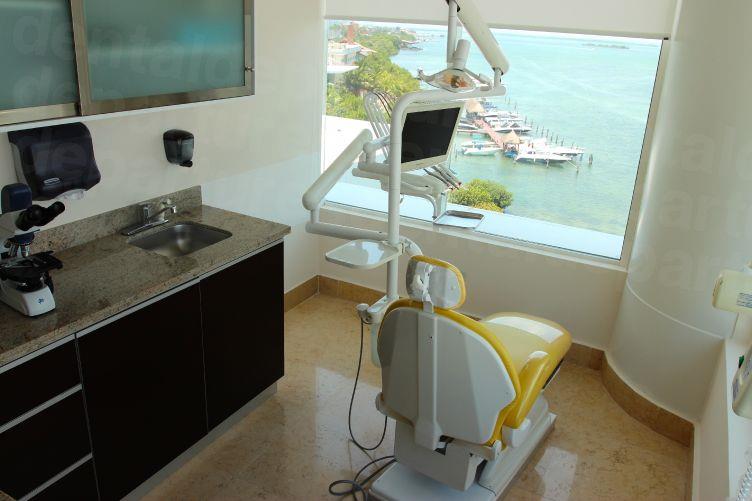 Sunset Dental Cancún