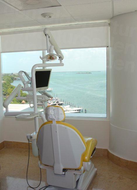 Sunset Dental Cancún