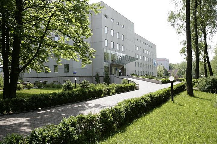 Side View of the Building - ISIDA Clinic