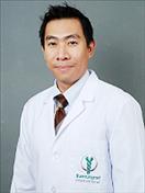 Dr. Nadhaporn Saengpetch